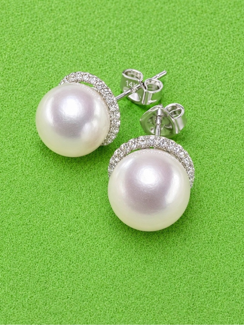 Classic White Akoya Pearl with natural diamonds in a 14k white gold setting